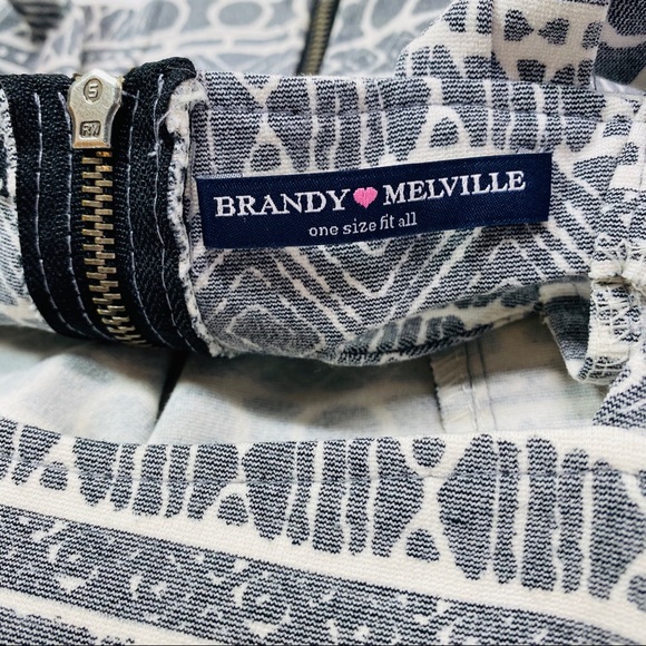 Brandy Melville Aztec Tribal Patterned Cut Out Crop Top - Picture 7 of 9